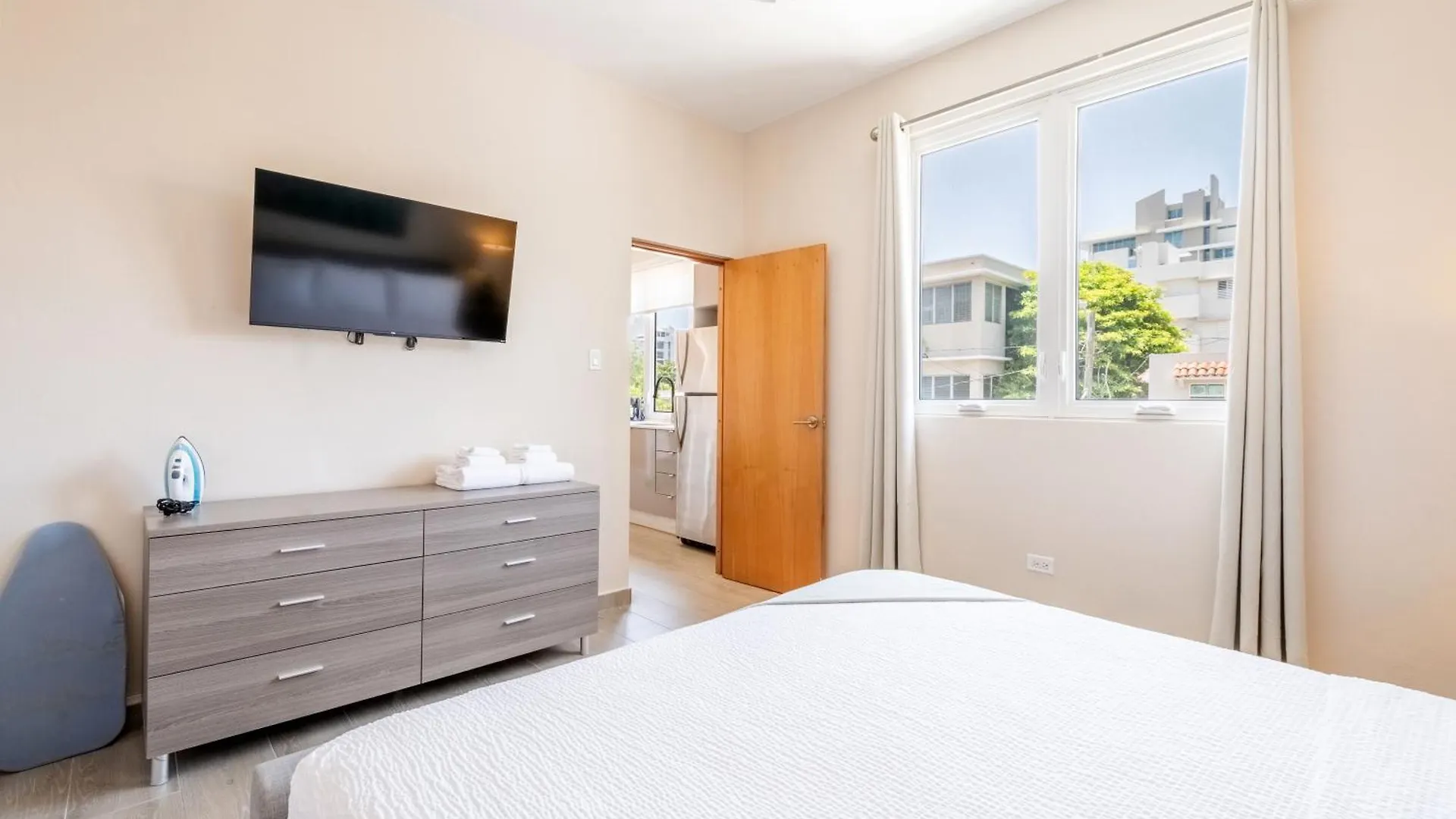 La Mona Loiza Apartment Complex By Stay With Bear San Juan