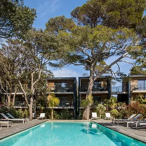 https://le-lodge-des-iles-dor.fr-provencehotel.com